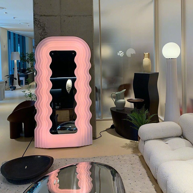 LED Irregolare Ultrafragola Wave Control Italy Fashion Luminous Ultrafragola LED Light up Ondulato Specchio incorniciato