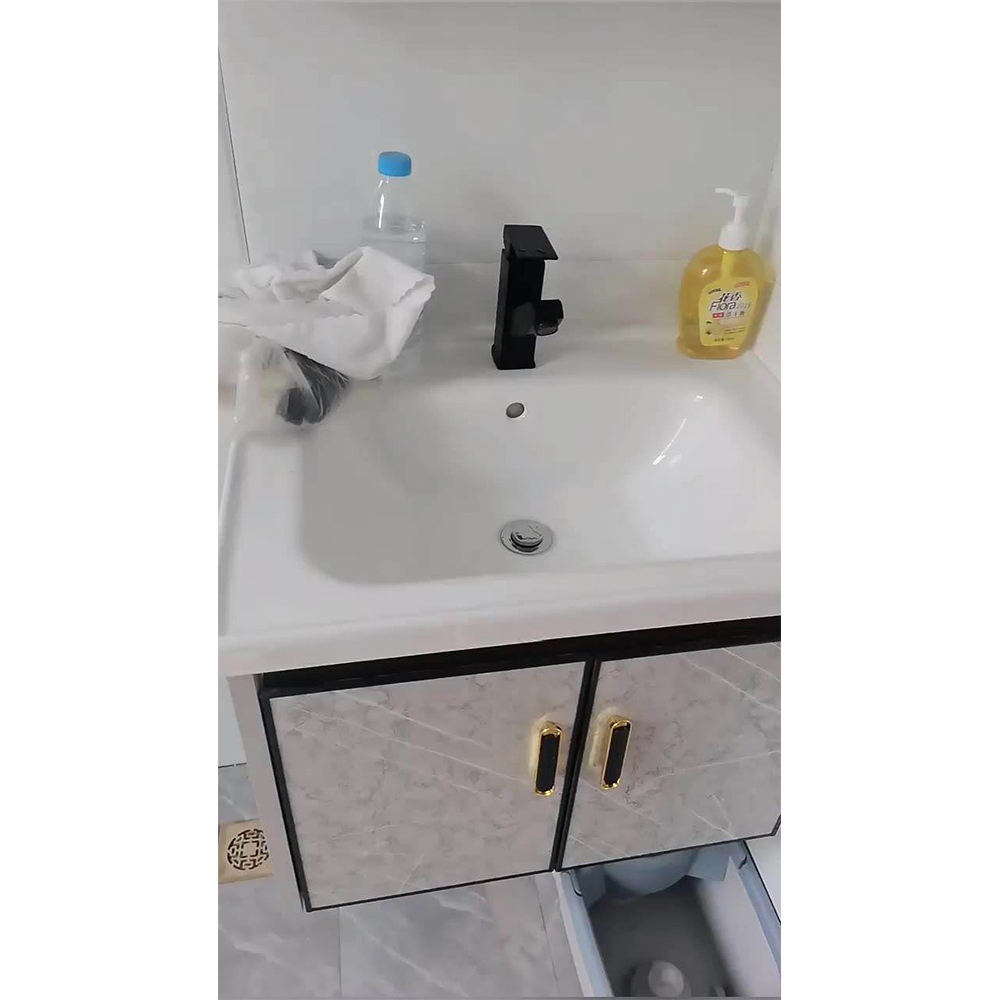 Armadietto da bagno moderno ad angolo impermeabile in legno massello da bagno Mini armadietto da bagno piccolo