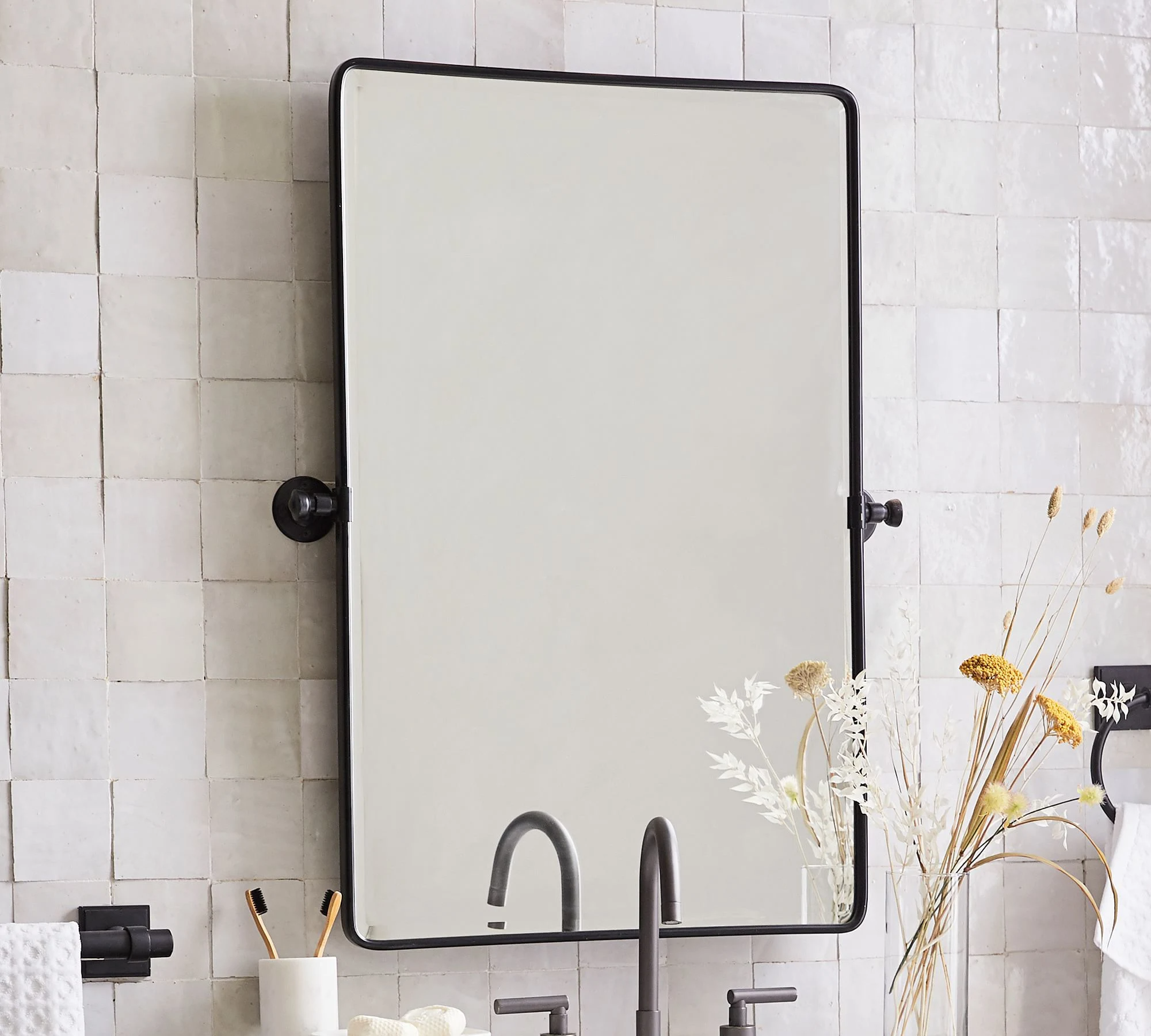 I migliori produttori di specchi senza cornice quadrati per bagno con specchio antiappannamento