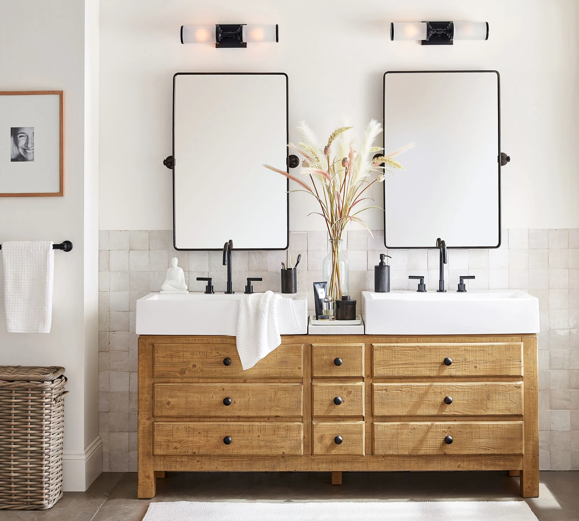 Tavolo da toeletta moderno economico Doppio specchio e doppio lavabo Mobile da bagno Vanità da bagno di lusso