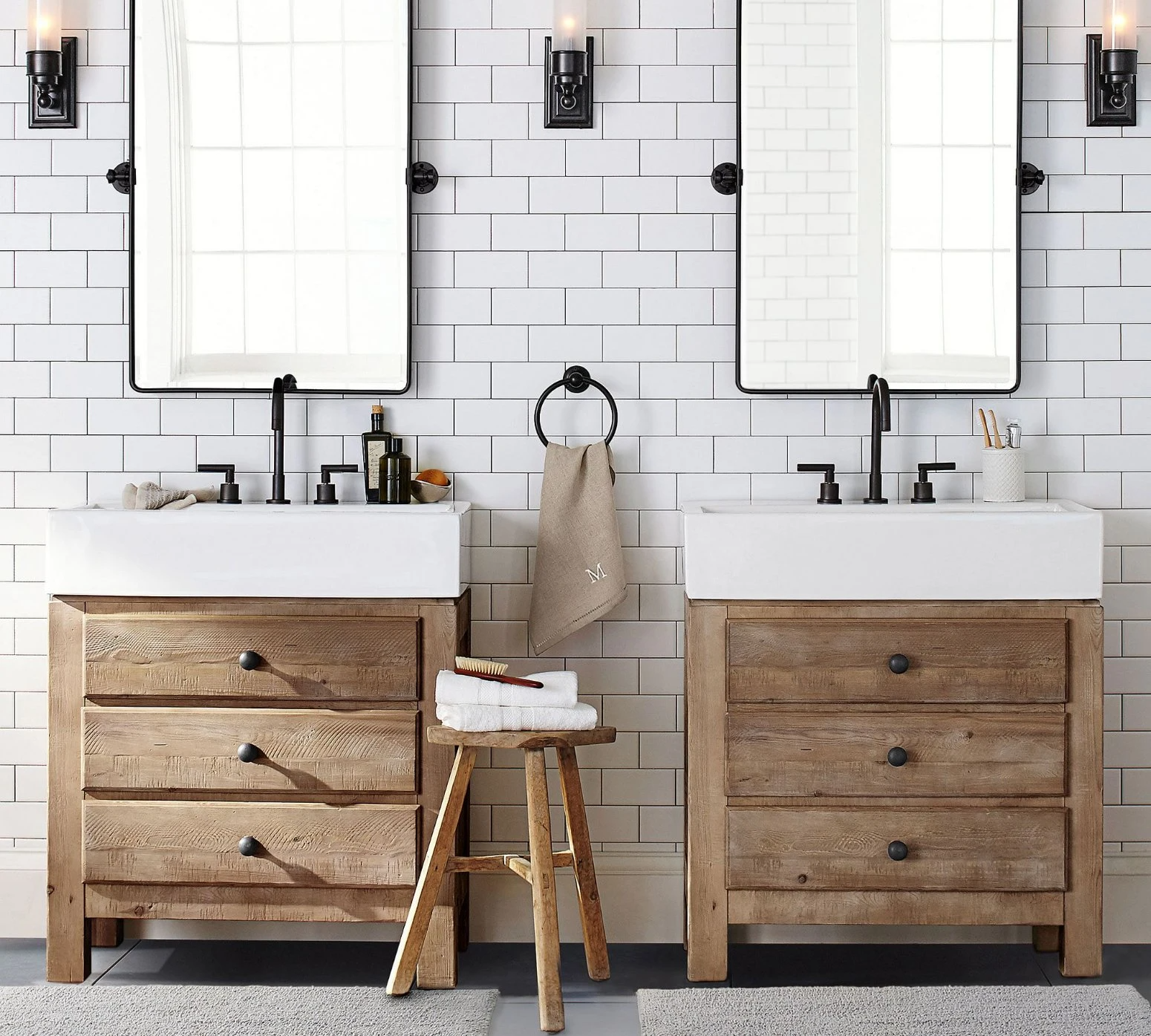 Graceful Hotel Wall Decor Modern Luxury Toilet Mirror Specchio da bagno personalizzato